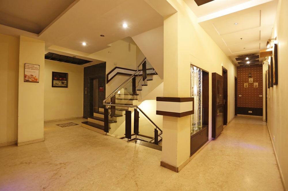 Hotel Star Plaza@New Delhi Railway Station Екстер'єр фото